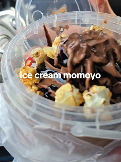 menu baru ice cream super jumbo coklat dari momoyo #momoyo #momoyoicecream #promomomoyo #promomomoyotiktok #promomakangajian
