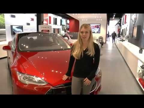 The Tesla Store Experience