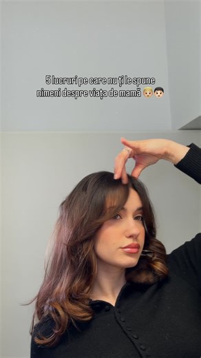 𝗔𝗻𝗱𝗿𝗮 𝗠𝗶𝗵𝗮𝗲𝗹𝗮 on Instagram: "1. Devii expertă în negocieri și compromisuri. Ajungi să negociezi pentru absolut orice. Somn, mâncare, joacă, îmbrățișări… totul devine o mică negociere. 2. Nu o să mai fie curat în casă mai mult de 30 de minute. Poți să faci ordine, să aranjezi, să strângi… și apoi se întâmplă viața. Jucării, firimituri, haine, ceva vărsat. Și la un moment dat înveți că „perfect” nu mai e posibil😆. 3. O să bei cafeaua rece. Îți faci cafeaua cu gândul că te așezi 5 minu