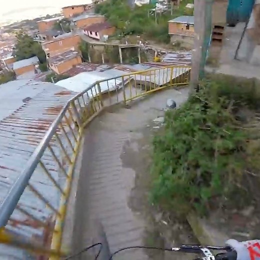 6.6M views · 14K reactions | This is the world record run for the longest urban downhill bike track - this is epic! ‍♂️ Rémy Métailler | LADbible | Facebook