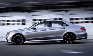 Mercedes-Benz E63 AMG Drifts to Dramatic Dubstep