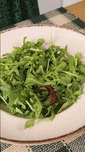 😍 QUICK & EASY PEAR, ARUGULA and GOAT CHEESE Salad Recipe ❗️ So flavorful and tasty ❗️