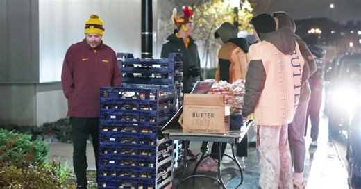 Cub and Gopher Athletics Gave Families Something to be Thankful for this Season