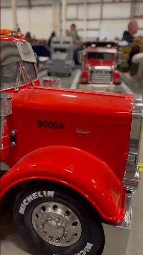 Peterbilt RC tractor trailer truck with Low boy trailer