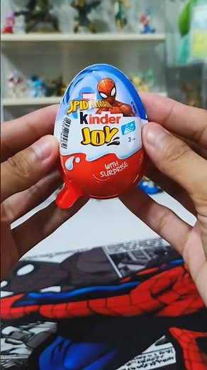 Spider-Man Kinder Joy Figure Surprise 🕸️🕷️🍫 #kinderjoy #spiderman #shorts