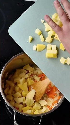 Най-лесната зеленчукова супа, вкусна и топла, и студена