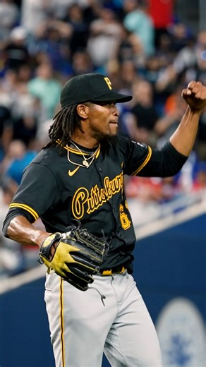 Jose Hernandez picks up his first MLB save! 👏 | Pittsburgh Pirates