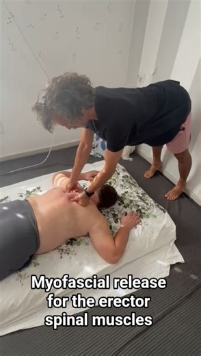 myofascial release for the erector spinal group #myofascialrelease #rolfing #massagetherapy #massage
