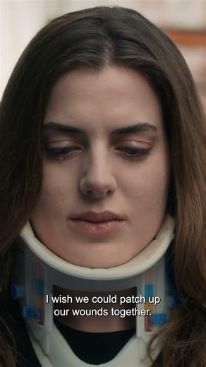 Mercan in tears while reading Nefes's letter! - Sen Anlat Karadeniz | Lifeline - #shorts