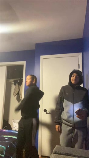 DEE🇩🇴🇩🇴 (@dee18146)’s videos with original sound - supreme