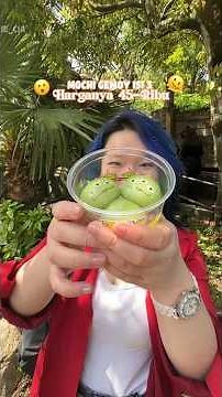 QUEUE THIS LONG TO TRY THIS ALIEN TOY STORY 3 MOCHI