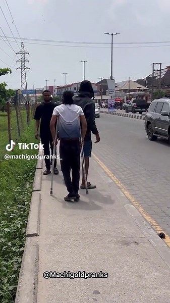 Hilarious Pranks: Confusing People in Public!