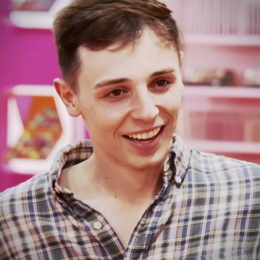 stop nini is so cute out of drag i cant - #fyp #foryoupage #ninicoco #rupaulsdragrace #dragrace - @Nini Coco