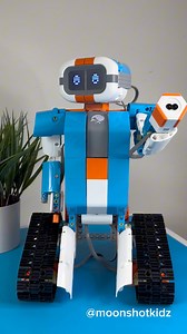 Today I want to introduce you to Duke, a robot I built using WhalesBot E7 Pro kit. You can build 12 different models using this kit. It includes IR, touch and 5-in-1 grayscale sensor. It can be coded using scratch, Python and C languages.It comes with clear building instructions and some sample lessons that teach how to use and conde sensors.Order your kit following the link in the bio. Ready to build your own? Order your kit now through this https://amzn.to/4fnDTh6 link 🔗 The whole store has 4