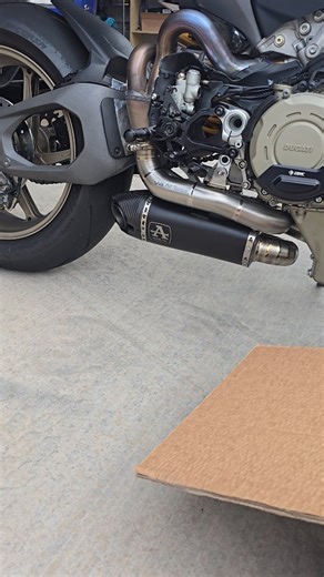 Cali Moto TV on Instagram: "First Start Arrow Exhaust on my b25 Panigale V4! All Parts thanks to @motomillion use my code CALIMOTO Yes a tune is coming thanks to @bt_moto_ to really clean up and improve this beast! #ducatipanigale #arrowexhaust #panigalev4"