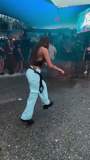 LIGHT FUN 💜💙💚💛🧡❤️ #shuffle #footwork #shuffledance #cuttingshapes #dance