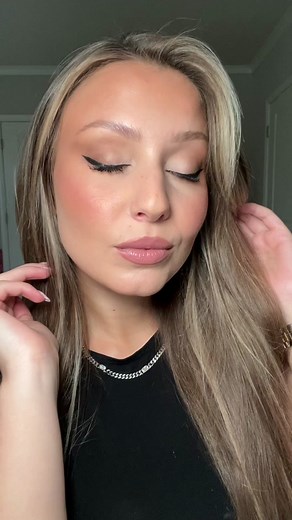 Charlotte Tilbury The Sophisticate Eye Shadow Palette Review