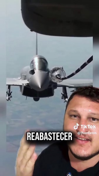 Como os Aviões Caça se Reabastecem no Ar