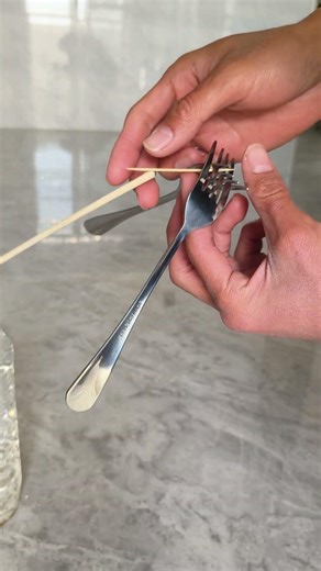 Incredible balancing technique #magic #incredible #balancing #tips