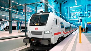 Deutsche Bahn zeigt stufenlosen ICE L und kündigt Preiserhöhungen an