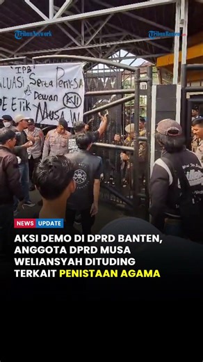 During a demonstration at the Banten Regional People's Representative Council (DPRD), the Musa Co...