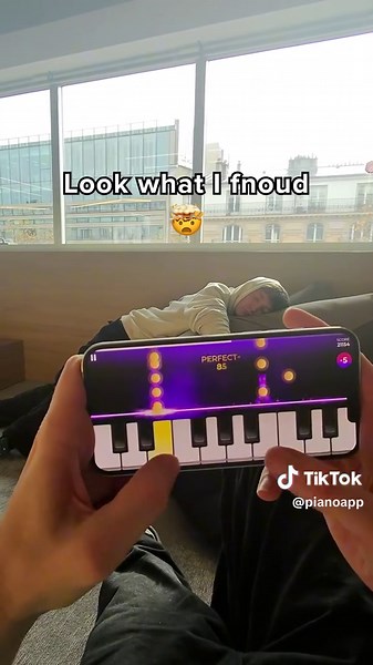 🎹📱 Master the piano with mobile lessons. Learn Piano has never been easier!