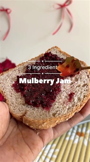 Food & Love | Akanksha on Instagram: "🌼 Homemade Mulberry Jam Fresh, fruity and naturally sweet — this easy mulberry jam is made with just 3 simple ingredients and zero preservatives 🍇 🌼 Ingredients: • Mulberry – 125 g • Water – 70-80 ml(adjust as needed) • Honey – 1 tbsp • Lemon juice – from ½ lemon 🌼 Method: • Add mulberries to a pan • Pour in water and honey • Squeeze fresh lemon juice • Cook for 6–7 minutes till soft and mashed • Let it cool and store in a clean jar 🌼 Serving Idea: Spre