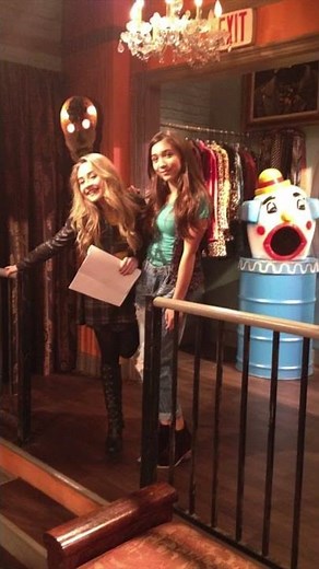 Sabrina Carpenter And Rowan Blanchard Behind The Scenes Of "Girl Meets World"!!