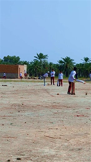 A friendly match with Indus model high school khuhra. Students of Bright link secondary school khuhra win the toss and choose th bating first🏏@Taîfoor MusTafa @Adnan Ahmed 🇵🇸 @aadnan4e @TikTok @♡《𝒎σ𝗶𝘻》♡ @WãFa Mehdi Ansari 💖💖 @Mian Aatif #circketlover #match #foryoupage❤️❤️ #fyp #circket @KHUHRA STARS...❤️‍🔥