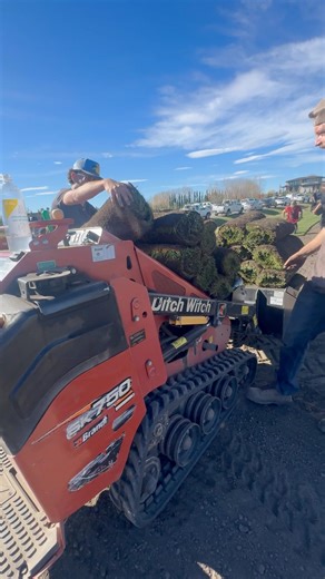 ￼OVER 36 Rolls on a Mini Skidsteer!