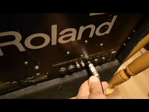 Roland KC-60 keyboard amplifier
