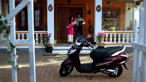 2.6M views · 27K reactions | The all-new Honda Activa 125 comes with a silent start feature. Its ACG Starter- removes Gear meshing noise & needs less maintenance. Now be a part of ‘A Quiet Revolution’ with Honda today! #AQuietRevolution To know more, please visit https://bit.ly/3c9LLTY | Honda 2 Wheelers India | Facebook