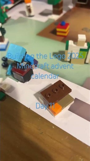 Building the Lego 2025 Minecraft adventure calendar Day 11