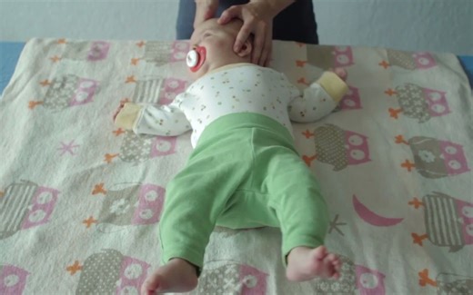 儿童原始反射-非对称性紧张性颈反射（ATNR）