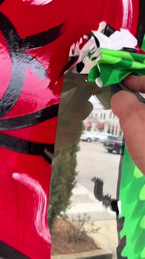 Scraping windows is so satisfying to me.. #windowpaint #windowscape #satisfying #windowartist