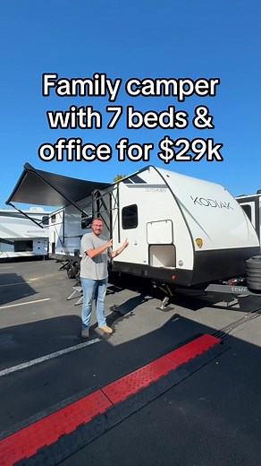 7 beds office in an SUV towable family camper.. The mountains ARE calling.. ⛰️🚐💨 This is the NEW 2025 Dutchmen Kodiak 280BHSL and it’s amazing This travel trailer is 27 feet, and 5,680lbs dry making it lightweight and easy to tow This camper sleeps 10 people and comes with a full kitchenette, bathroom, seating are and more. I love all the premium upgrades on this camper like dual axles, power stabilizers, awning and the huge storage locker. This Kodiak camper is $29,995 or $239 a month (may va