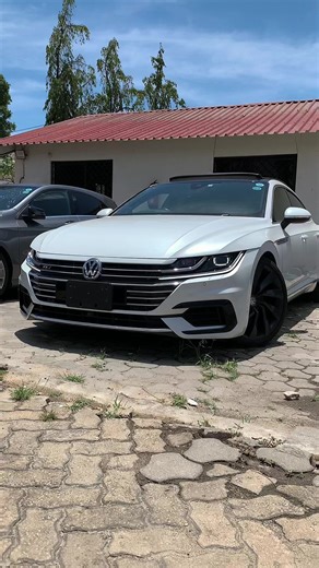 Discover the Volkswagen Arteon R-Line 4MOTION