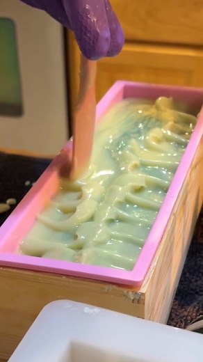 I LOVE decorating soap tops | Elly WASH | Facebook