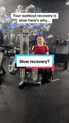 You train hard but recover slow? Micronutrients like antioxidants and polypheneals are essential to help your body to fight the oxidative stress intense training causes. It’s you’re deficient, your body can’t repair itself efficiently. Nutrition isn’t just about performance - it’s about RECOVERY. Download my free micronutrition guide. Link in my bio. #gymtok #oxidativestress #micronutrition #recovery #fuelledbysuperfood