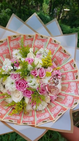 Ramo Buchón: Ideas Creativas con Dinero y Flores