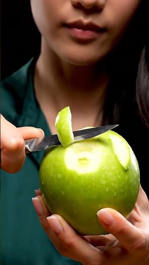 Cách tỉa quả táo xanh thành con chó con #ngocchaufruits