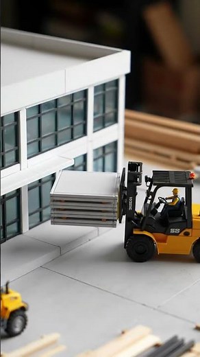 RC Forklift: 📦 Transporting Materials on a Busy Miniature Construction Site! (Logistics! 🏗️)