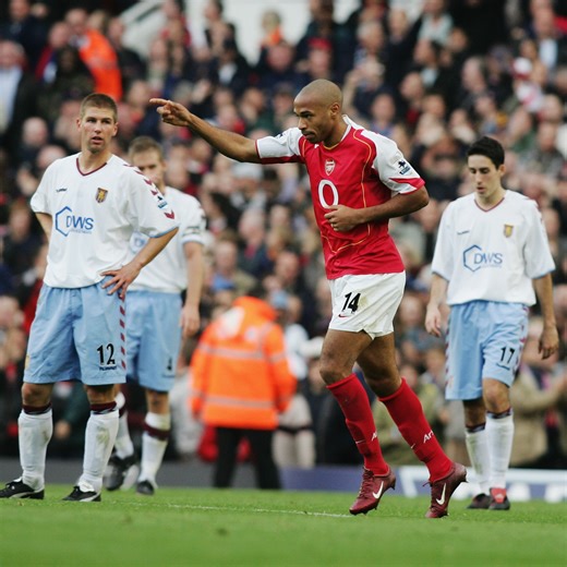 Making it 49 ✊ 21 years ago today, a Robert Pires brace helped us continue our famous unbeaten run 😍 | Arsenal