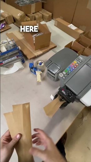 How automatic tape dispenser work.