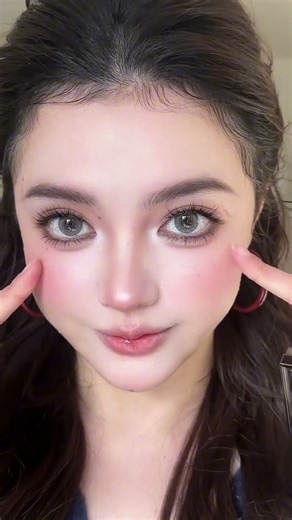 Best colored contacts for natural makeup #coloredcontacts