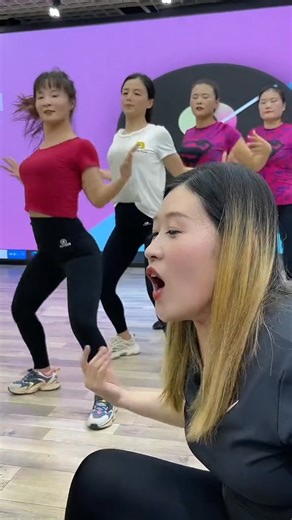 Subscribe to me if you want to watch a full version of the workout video!! #fitness #workout #weightloss | Quotes Komik