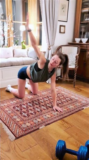 How to do a Thread the Needle | Exercise Demonstration | Fit as a Daisy