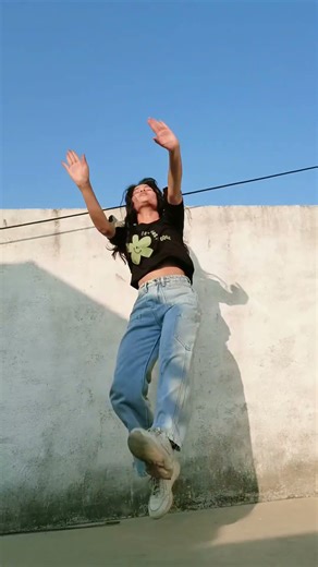 MOON dance cover #dance #youtubeshorts #dancemusic