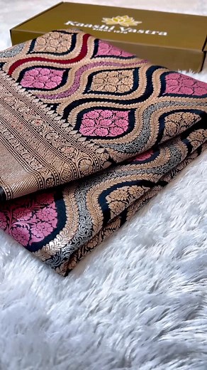 30K views · 117 reactions | To order visit a website www.kaashivastra.com Search code MK206 Saree fabrics. Beautiful premium black tilfi Banarasi Mashru katan silk saree All over body beautiful tilfi minakari work Minakari havy jaqaurd pallu And plain blouse | Kaashi vastra | Facebook