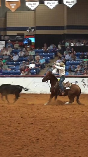#ColbyLovell and Reys of Pep at the #ARHFA . Head over to insta to read how the heeling short round went down. #TeamRopingJournal #AQHA #CowHorse #heelshot #FuturityHorse #Roping #TeamRoper #Cowboy